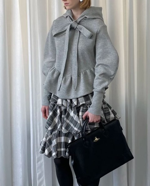 画像3: Ribbon tie ruffled hem hoodie　リボンネクタイ 裾フリル フーディ (3)