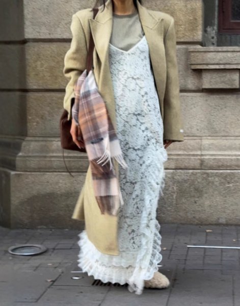 画像2: Women's French niche layered versatile side slit lace suspender dress One piece　レイヤード多用途サイドスリットレースサスペンダードレスドレスワンピース (2)