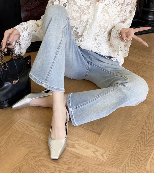 画像2: Leather square toe low heel back belt pumps shoes   　レザースクエアトゥローヒールバックベルトパンプスシューズ (2)