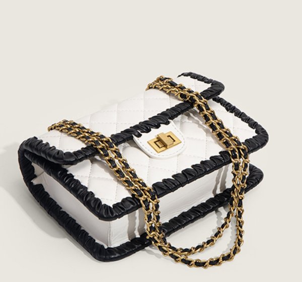 画像6: Quilted Leather Chain Tote Shoulder Crossbody Bag　ユニセックスキルティングレザーチェーントートショルダークロスボディーバッグ (6)