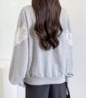 画像5: Round neck sweatshirt with small flower lace　小花レース付き ラウンドネックスウェット (5)