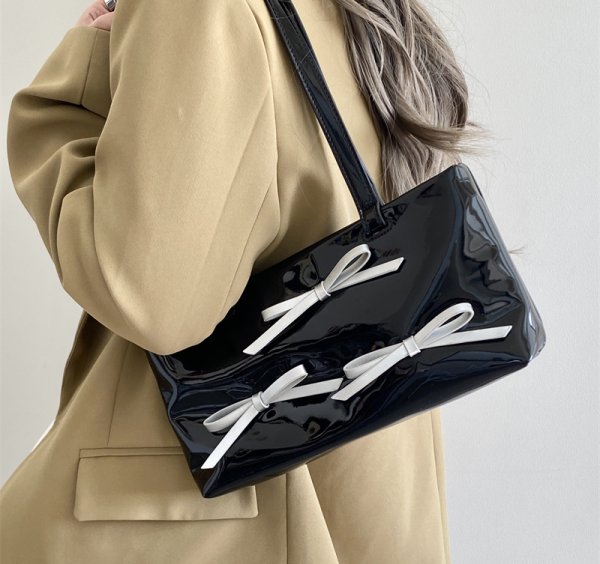 画像4: Ribbon Point Underarm Tote Shoulder Bag　 リボンポイントアンダーアームトートショルダーバッグ (4)