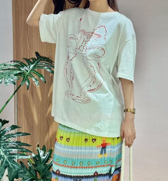 画像11: Unisex Vase Embroidery T-shirt　ユニセックス花瓶刺繍ラウンドネック半袖Tシャツ (11)