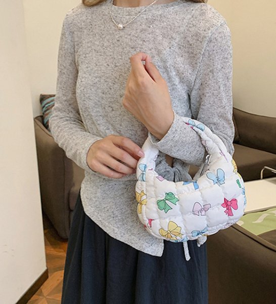 画像12: Down Croissant Half Moon Underarm Tote Shoulder Bag　ダウンキルティングクロワッサン半月アンダーアームトートショルダバッグ (12)