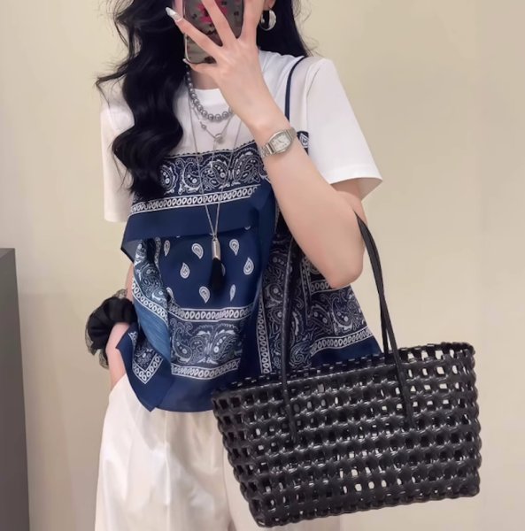 画像3: Stylish T-shirt with bandana paisley vest look　バンダナペイズリー柄重ね着スタイルラウンドネック半袖Tシャツ (3)