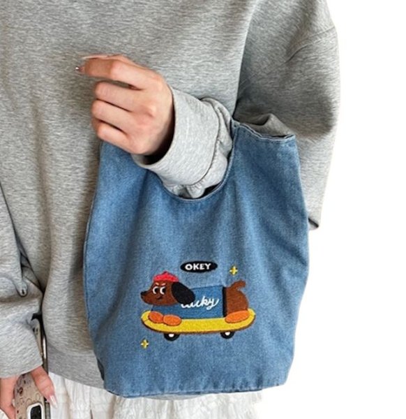 画像7: Dachshund embroidered denim tote bag   ダックスフンド刺繍デニムトートショルダーバッグ (7)