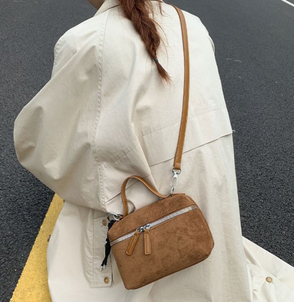 画像11: Square Box Suede Tote Shoulder Crossbody Bag　スクエアボックススエードトートショルダークロスボディバッグ (11)