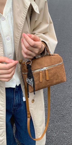 画像7: Square Box Suede Tote Shoulder Crossbody Bag　スクエアボックススエードトートショルダークロスボディバッグ (7)