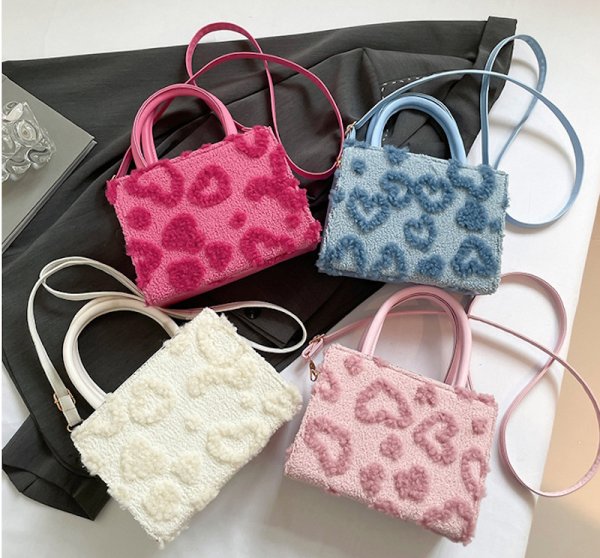画像6: Fluffy fur heart square tote shoulder crossbody bag モコモコハートファートートショルダークロスボディバッグ (6)
